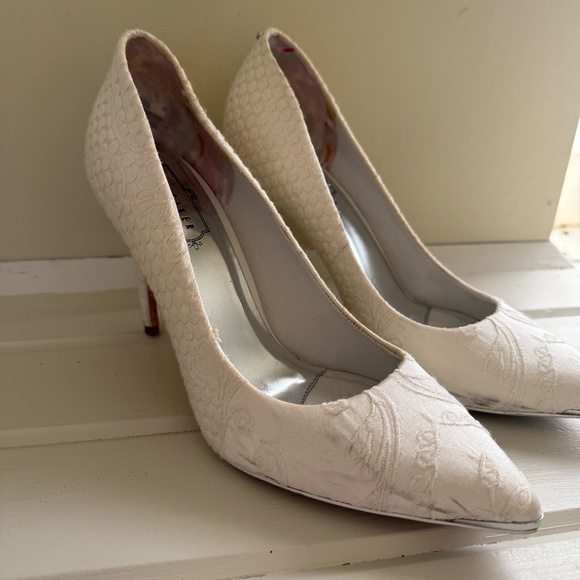 Ted Baker Inieme Dress Pump Stiletto Heel Size 8.5/39 - Picture 7 of 10